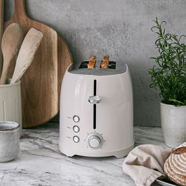 Champion CHBR610 -leiv&auml;npaahdin, 2 viipaleita, Creme White