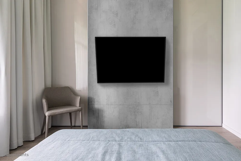 NEOMOUNTS BY NEWSTAR SCREEN WALL MOUNT (FULL MOTION, 3 PIVOTS, VESA 600X400)