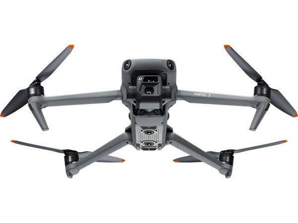 (L&ouml;yt&ouml;nurkka) DJI Mavic 3 -nelikopteri