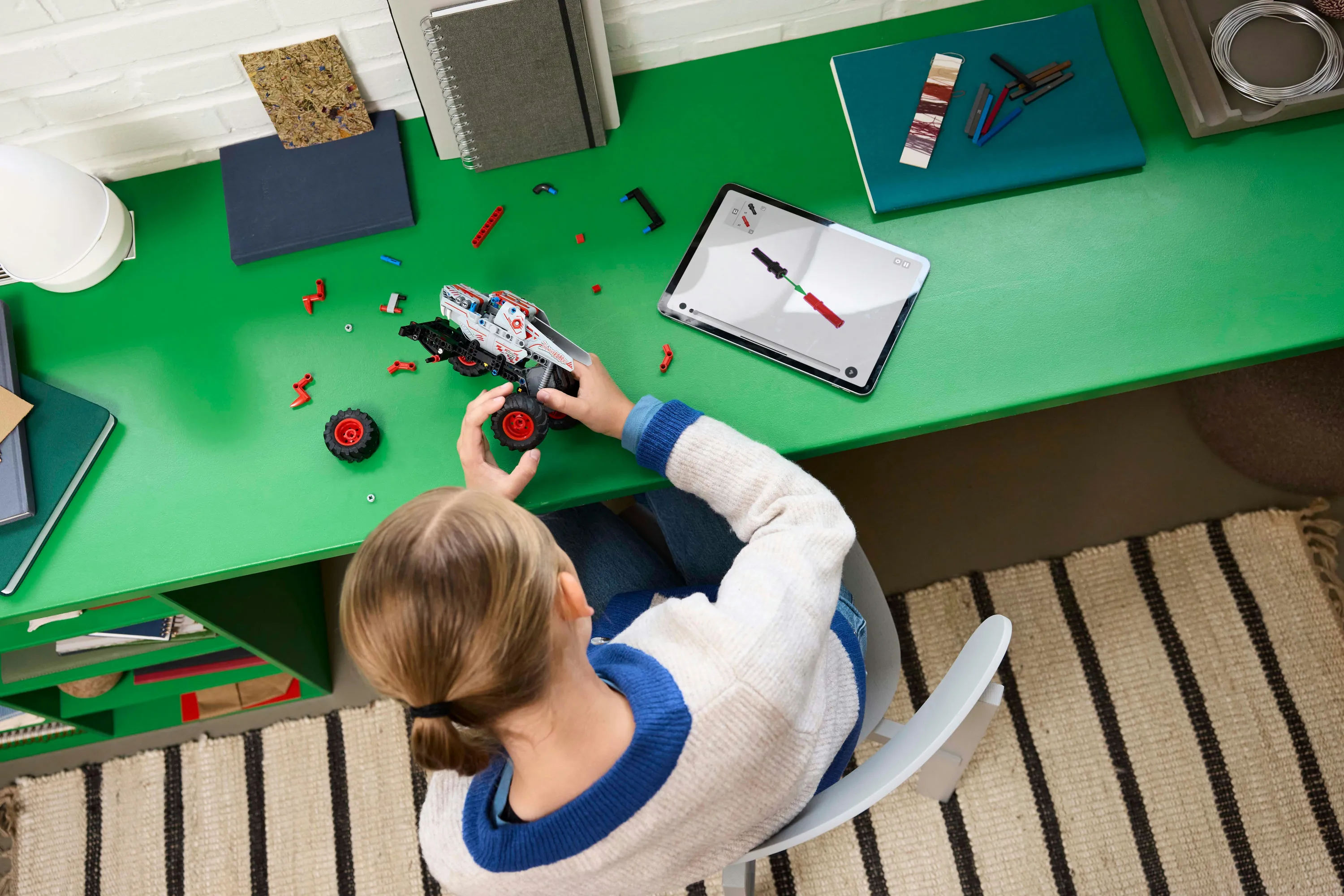 LEGO Technic Monster Jam ThunderROARus 42200