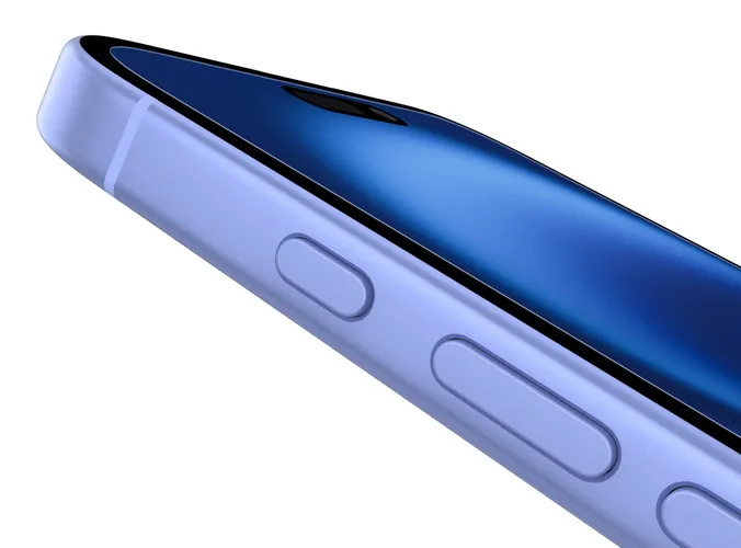 Belkin ScreenForce InvisiGlass Treated Screen iPhone 16 Plus - screen protector