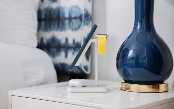 Twelve South HiRise Three - tr&aring;dl&ouml;s laddning med MagSafe f&ouml;r dina Apple produkter