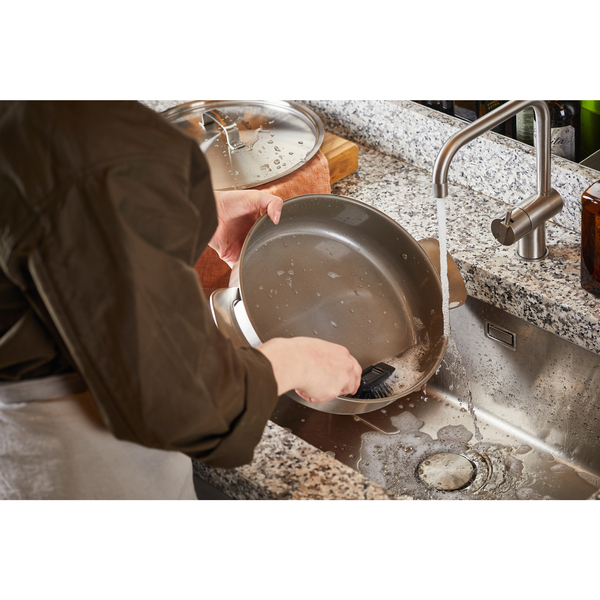 Fiskars All Steel -uunipannu kannella, 28 cm