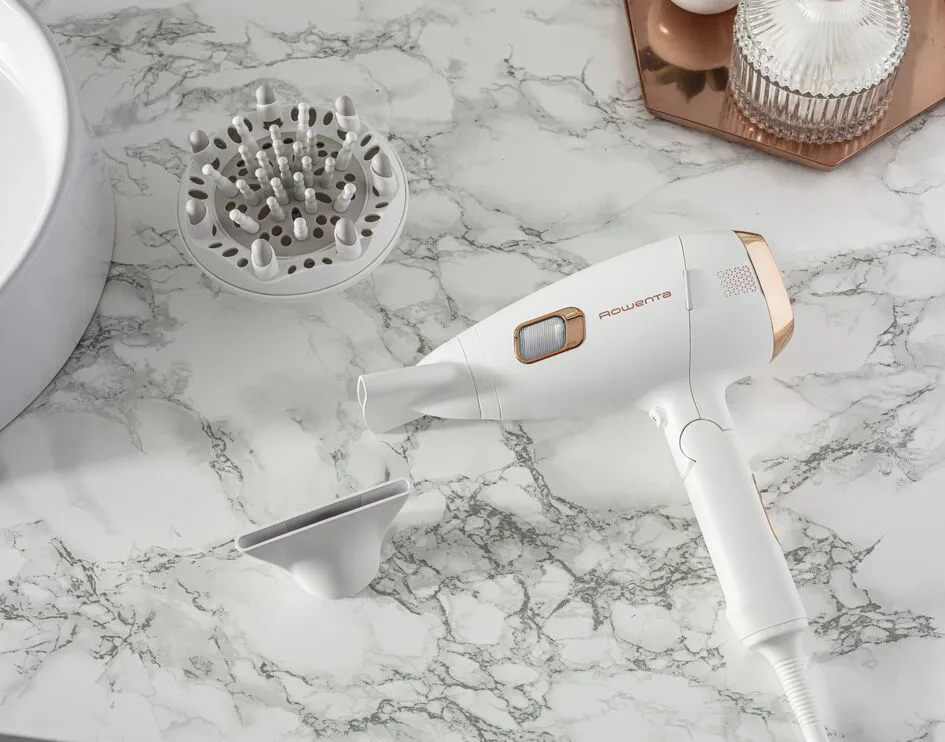 Rowenta hair dryer CV 9240 white / rose-gold - Ultimate Experience