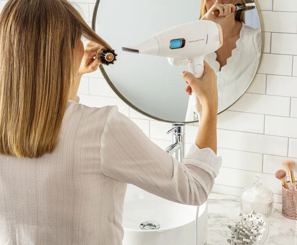 Rowenta hair dryer CV 9240 white / rose-gold - Ultimate Experience