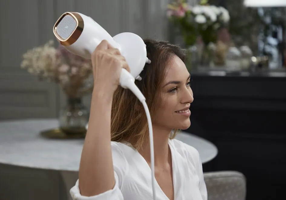 Rowenta hair dryer CV 9240 white / rose-gold - Ultimate Experience