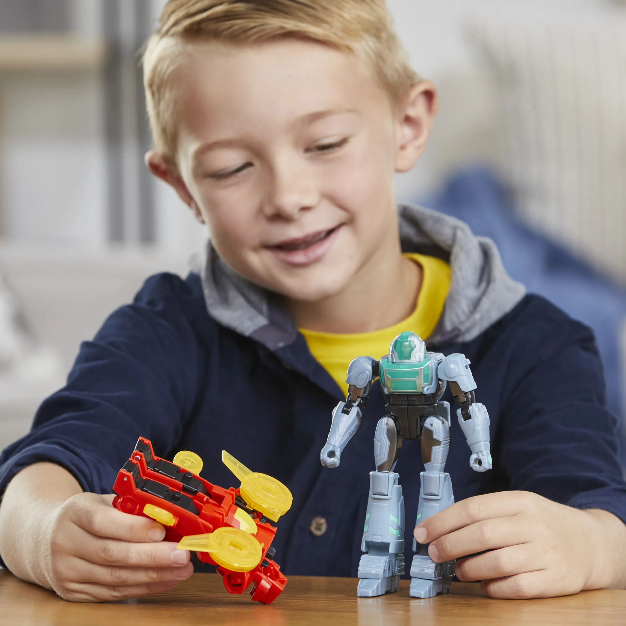 Hasbro Transformers EarthSpark Cyber-Combiner Terran Twitch and Robby Malto, toy figure