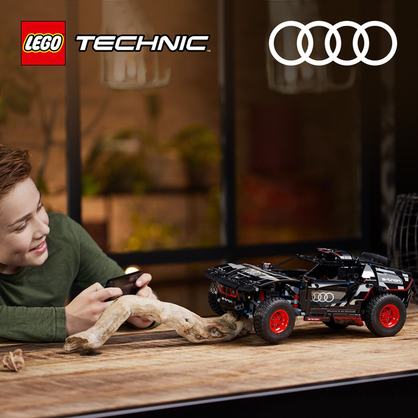 Lego Technic Audi RS Q e-tron 42160