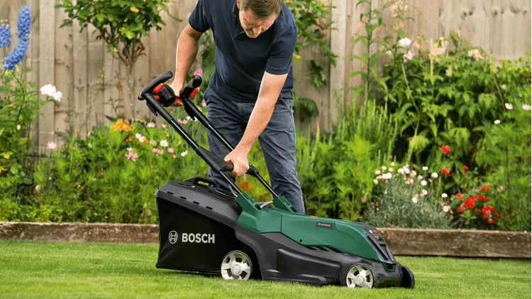 Bosch AdvancedRotak 36V-40-650 -akkuruohonleikkuri 2 x 2,0 Ah:n akku + latauslaite