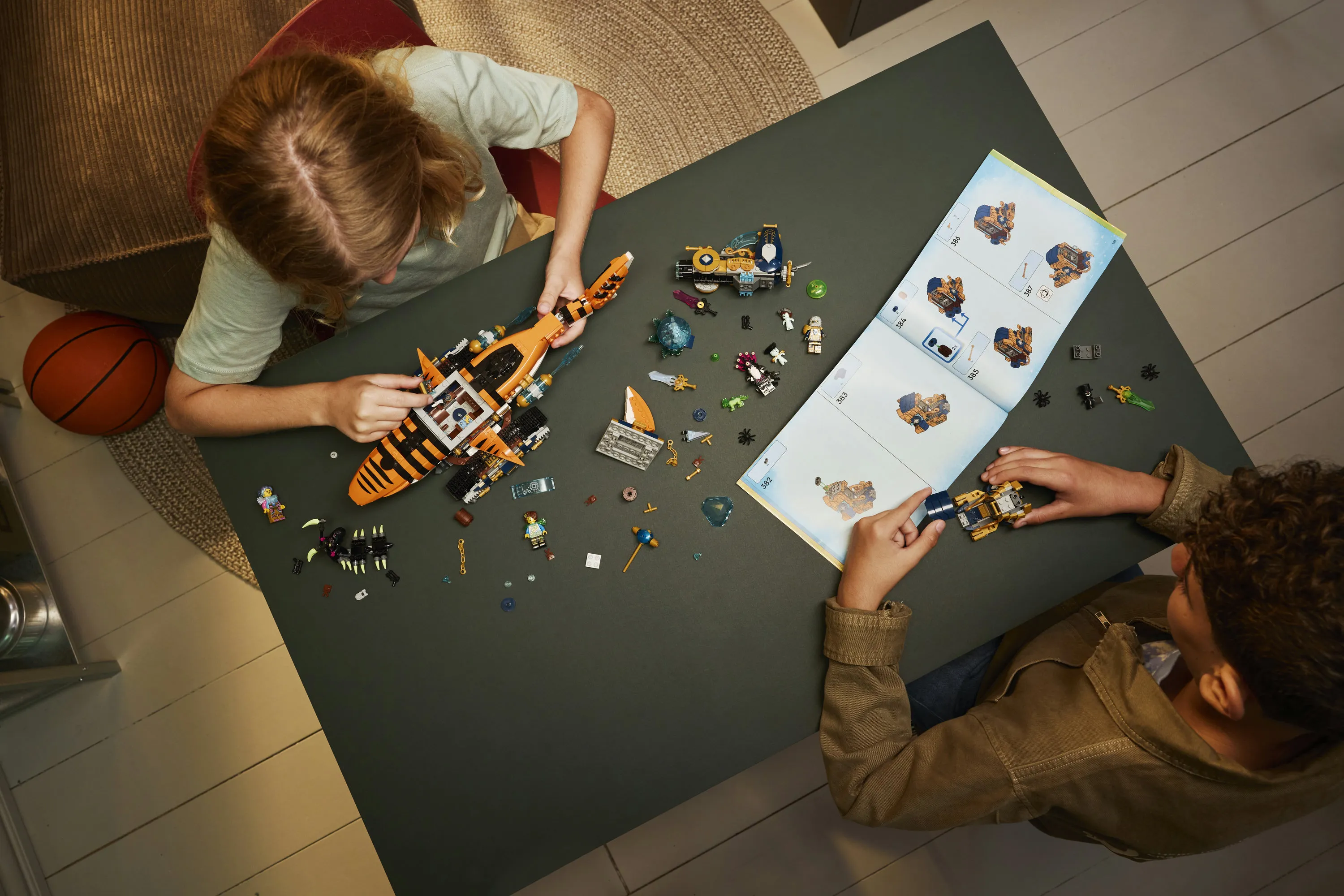 LEGO DREAMZzz Tiger Armored Truck 71515