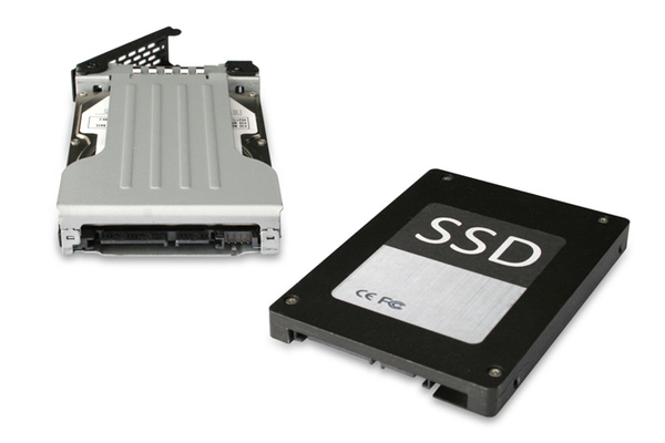 ToughArmor 4 Bay 2,5&quot; SATA HDD &amp; SSD Backplane-Modul aus Metall
