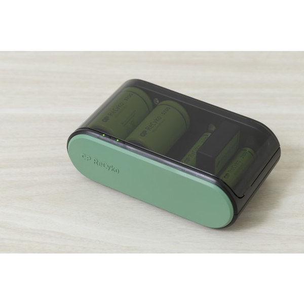GP ReCyko Universal Charger