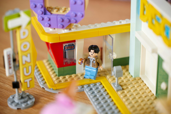 Lego Ideas BTS Dynamite Construction Toy 21339