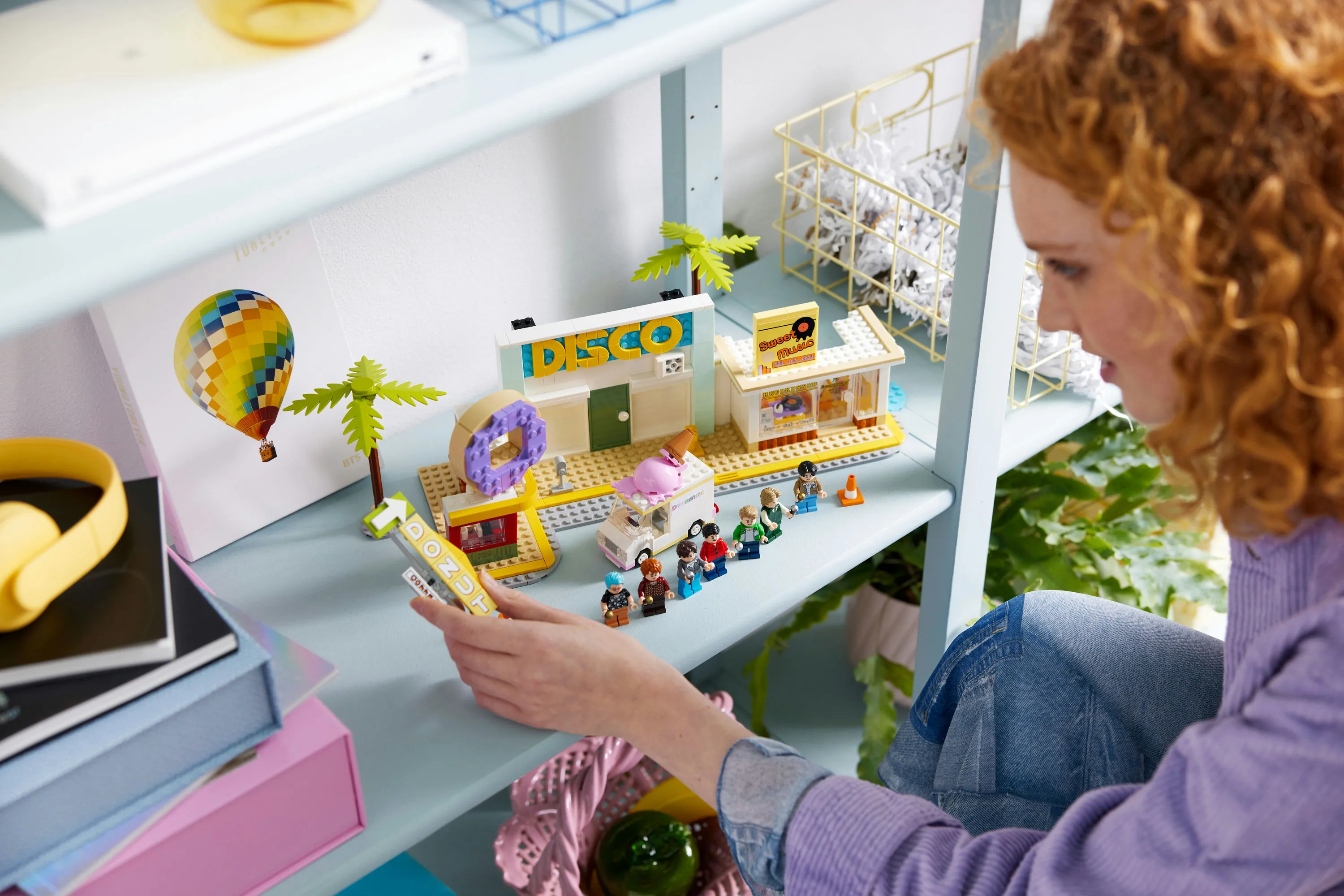 LEGO Ideas BTS Dynamite 21339