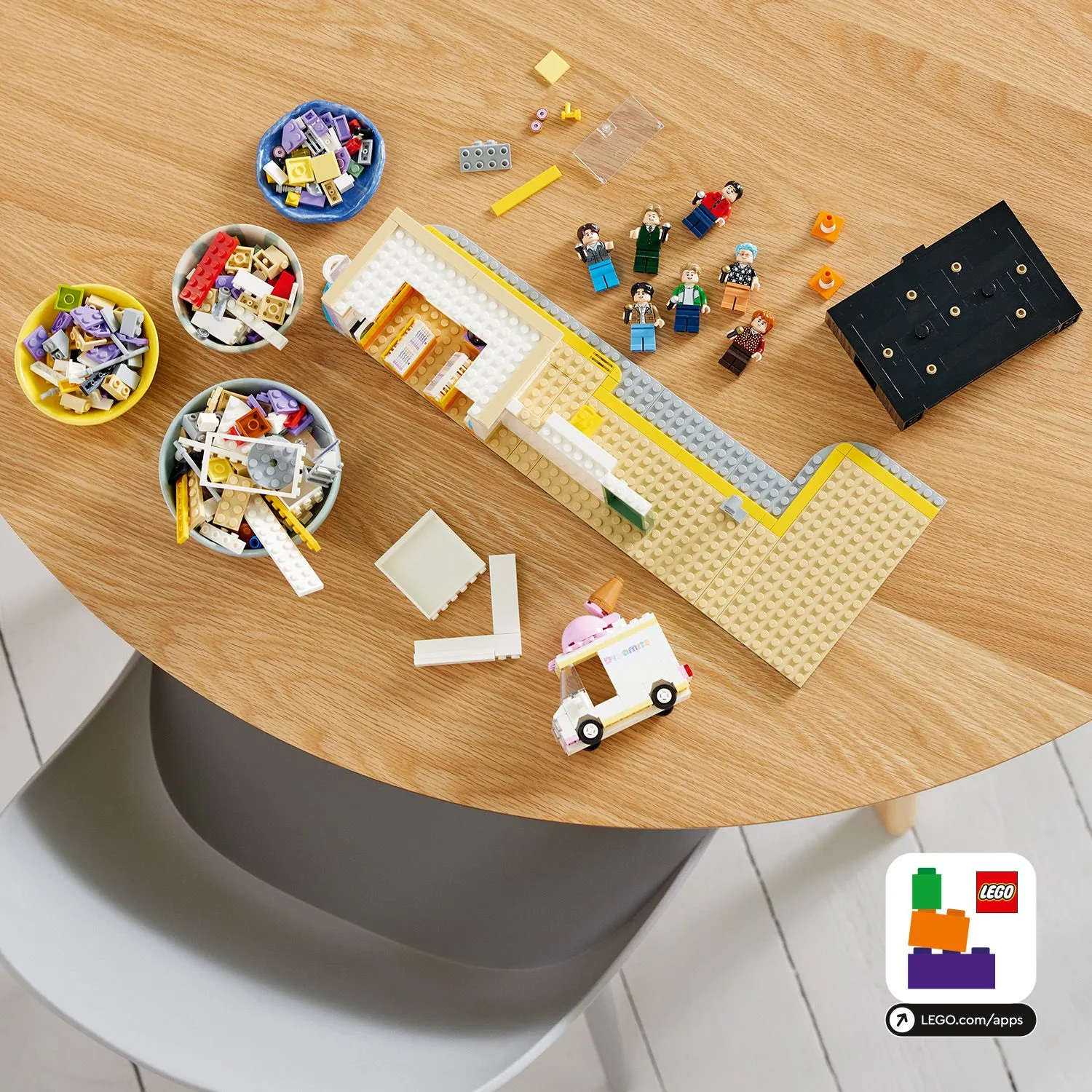 LEGO Ideas BTS Dynamite 21339