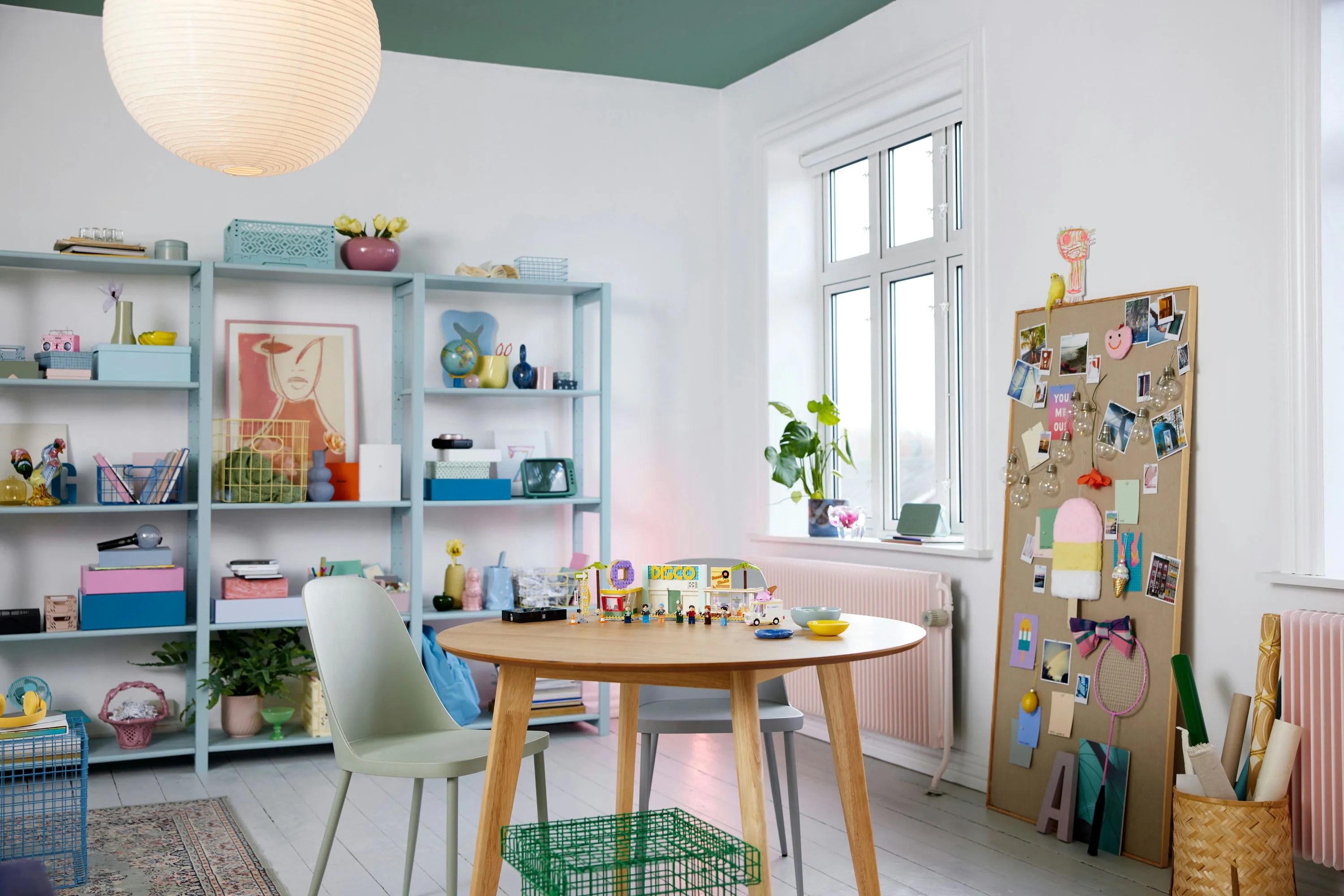 LEGO Ideas BTS Dynamite 21339