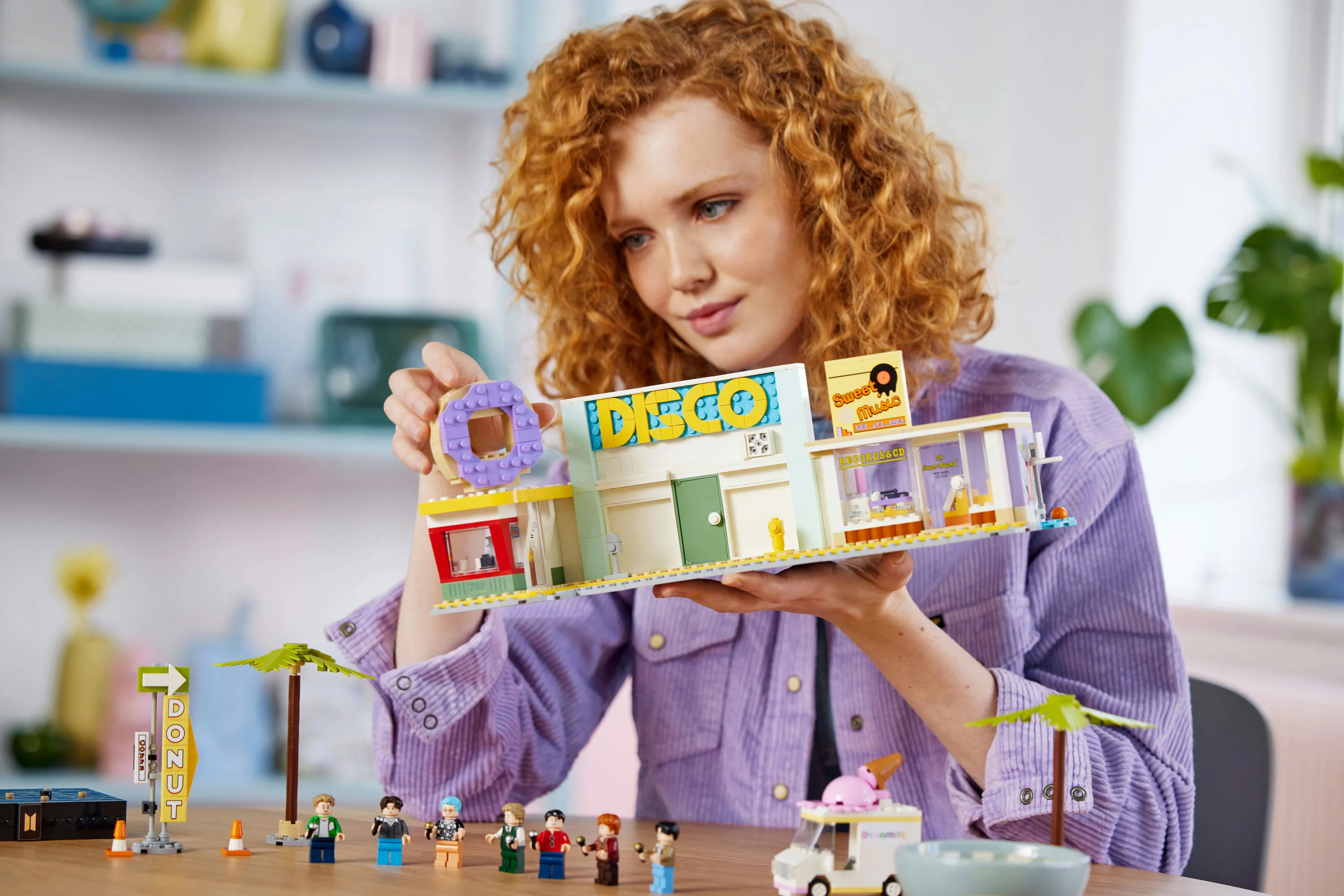 LEGO Ideas BTS Dynamite 21339