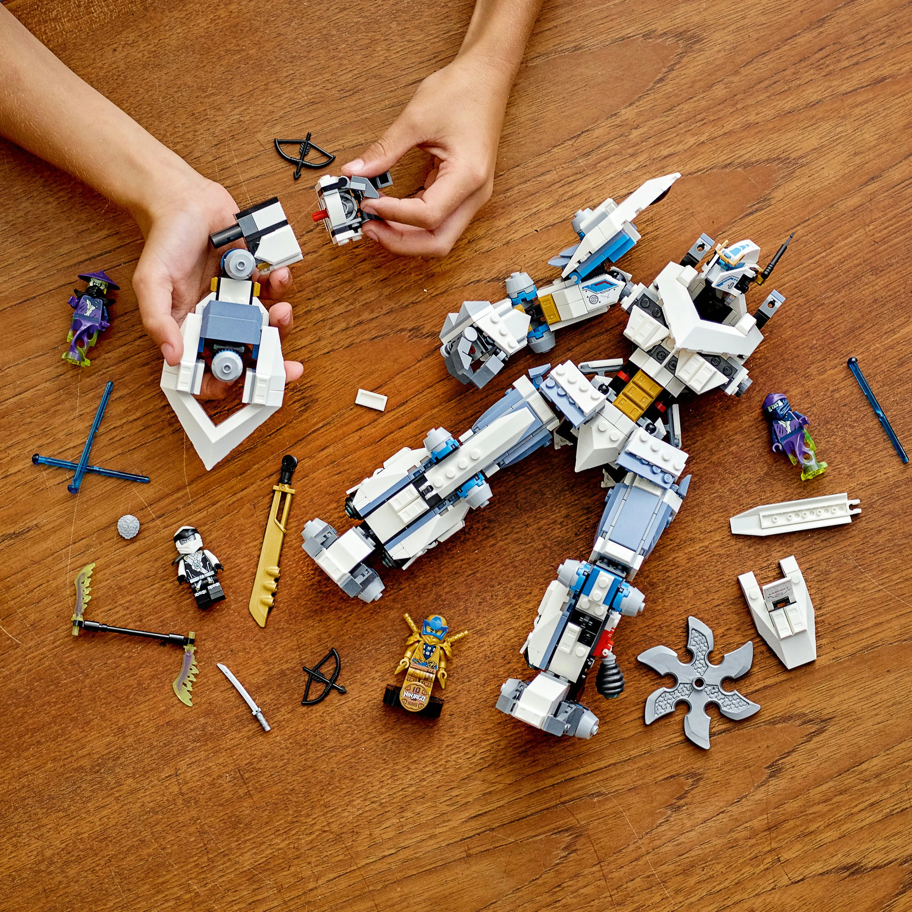 Lego Ninjago Zane's Titan Mech Battle 71738