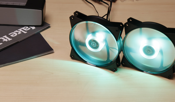 COOLER MASTER MasterFan MF121L RGB LED Fan