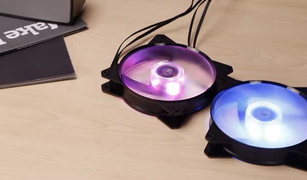 COOLER MASTER MasterFan MF121L RGB LED Fan