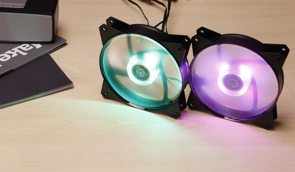 COOLER MASTER MasterFan MF121L RGB LED Fan