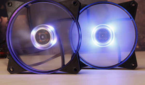COOLER MASTER MasterFan MF121L RGB LED Fan