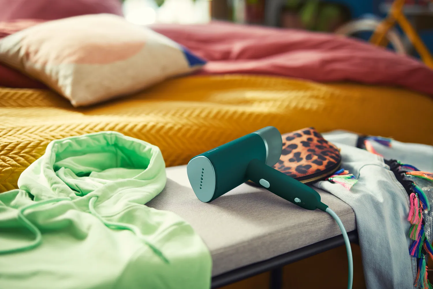 Philips STH3020/70 - steam iron, Dark Green
