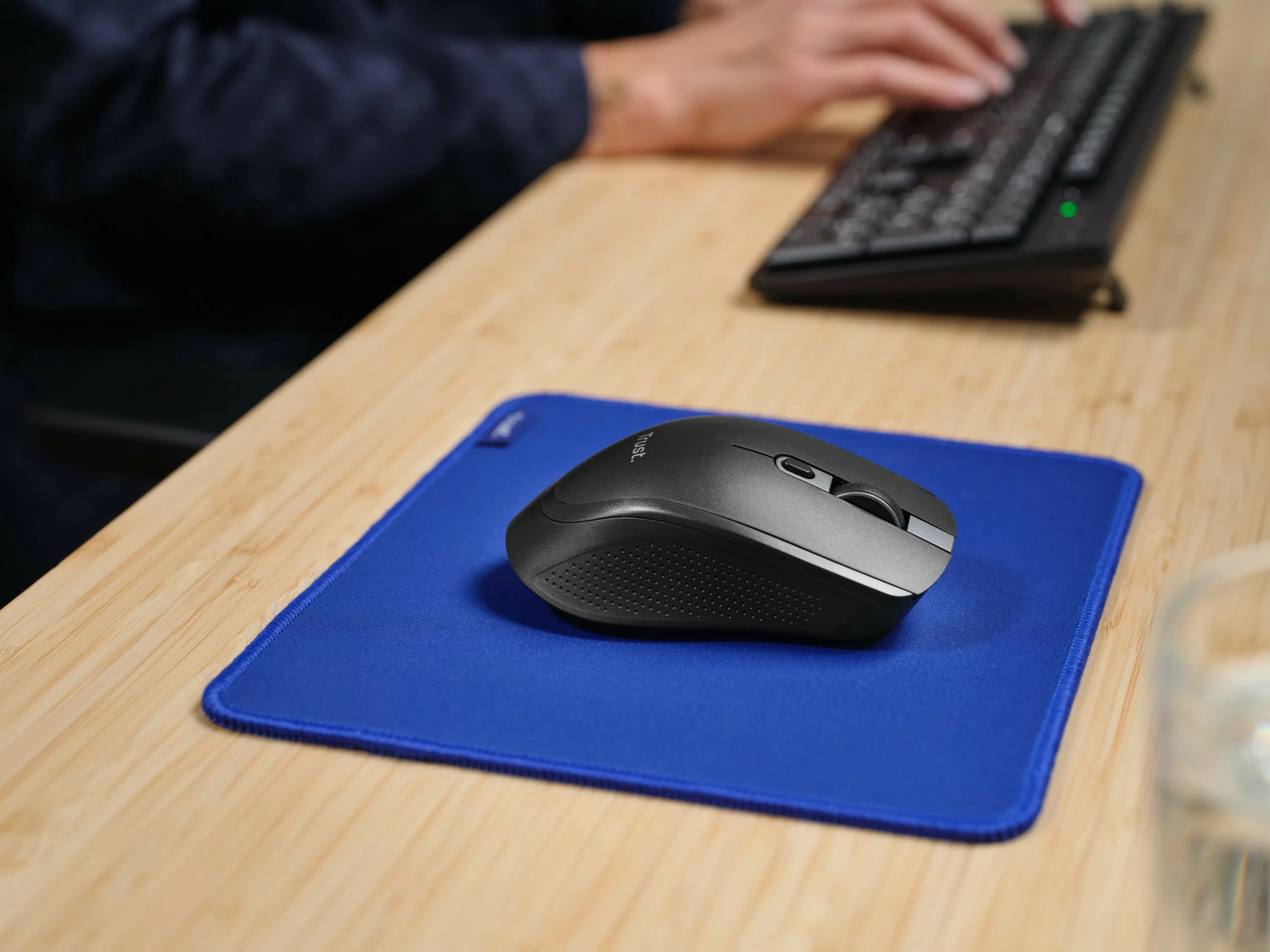 Ozaa+ Multi-Connect Wireless Mouse ECO