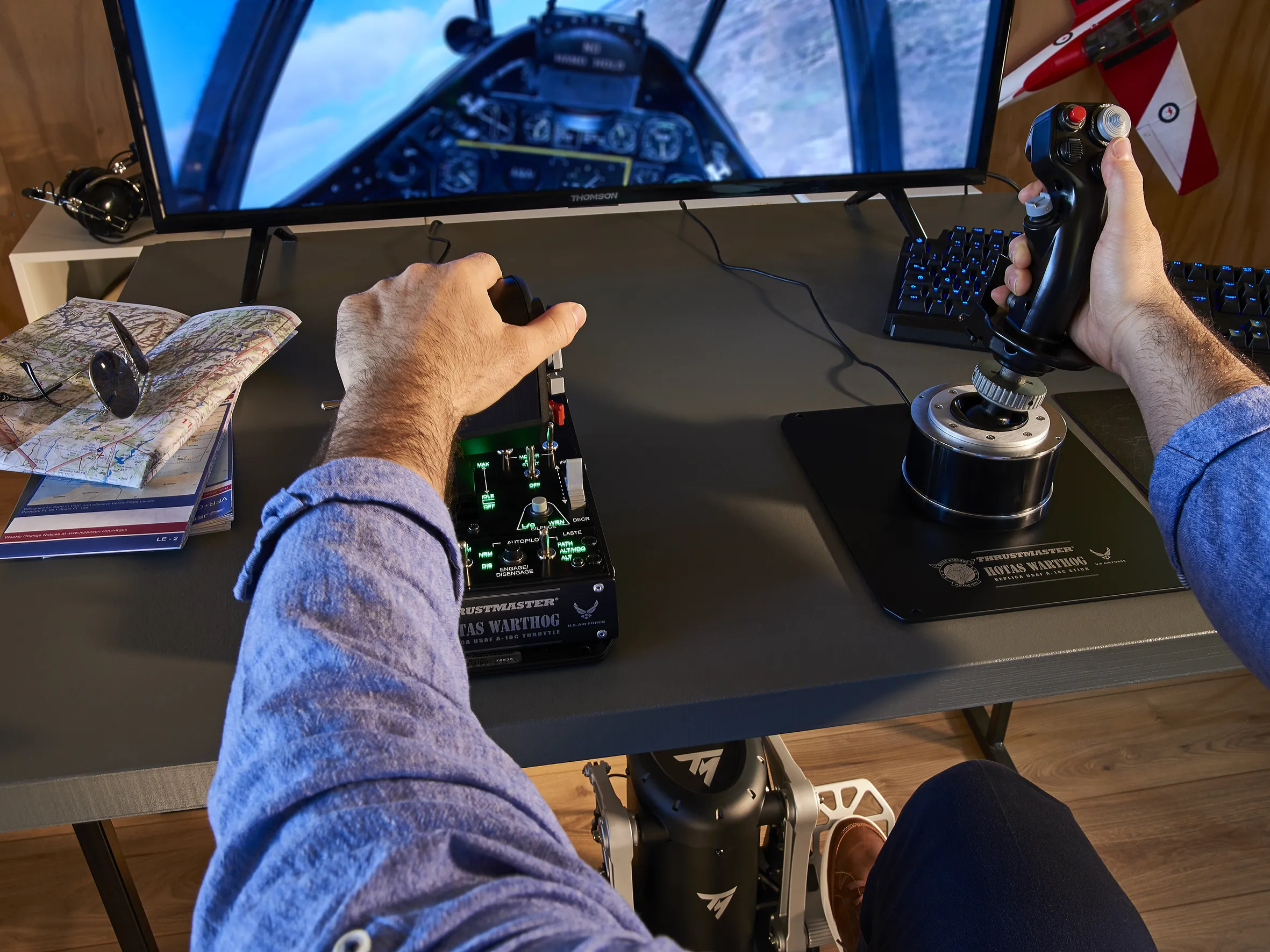 Thrustmaster TPR Rudder -peräsinpolkimet, PC