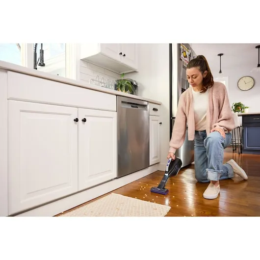 Black+Decker DVD320BP-QW 12V -k&auml;sik&auml;ytt&ouml;inen imuri, musta