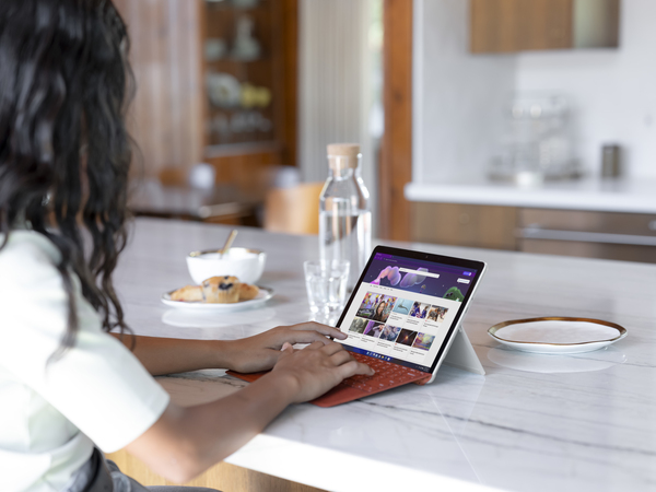 Microsoft Surface Go 3 Business  26.7 cm (10.5&quot;) 8GB/128GB LTE Win 11 Pro - tablet, Platinum
