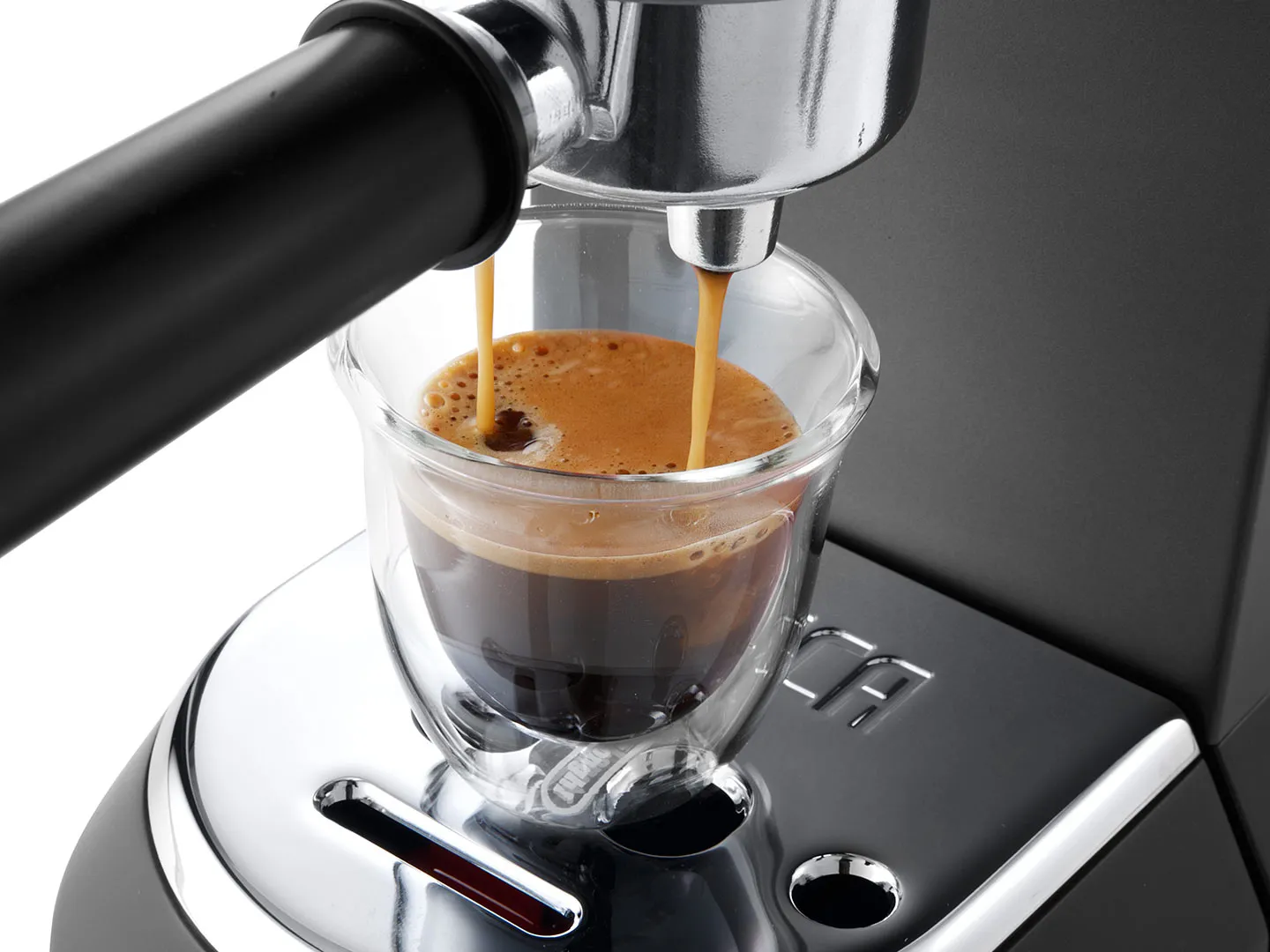 De'Longhi Dedica EC685.BK manuell espressomaskin, svart