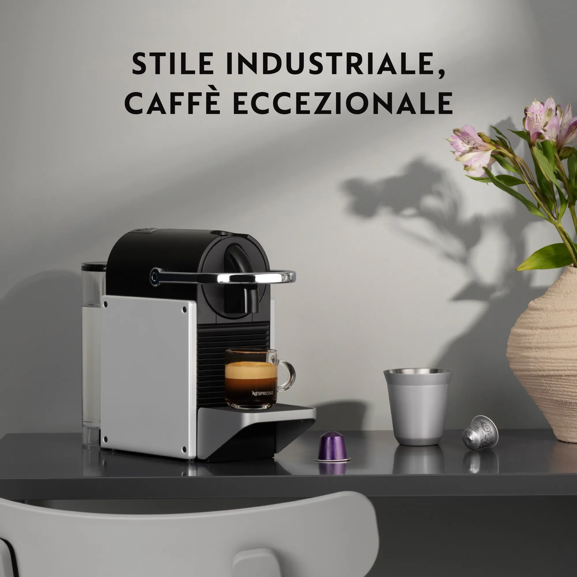 Delonghi Nespresso Pixie EN127 -kapselikone, musta, Harmaa, Hopea