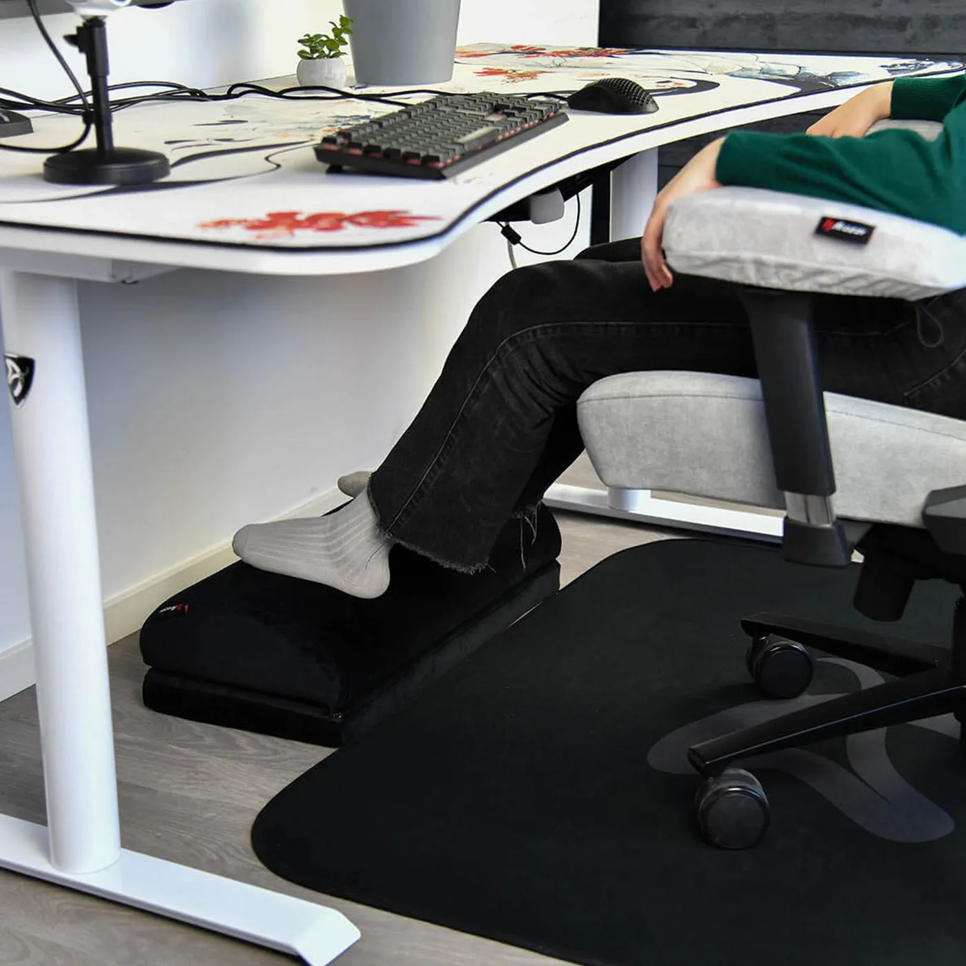 Arozzi FootRest - Velvet - Black