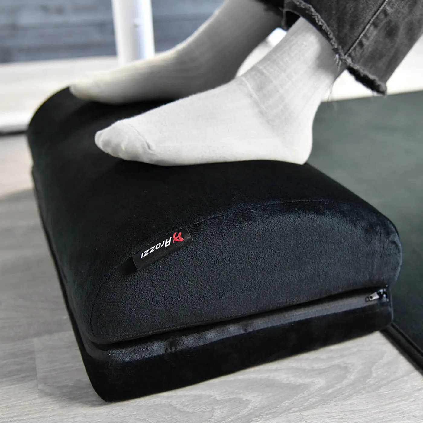 Arozzi FootRest - Velvet - Black
