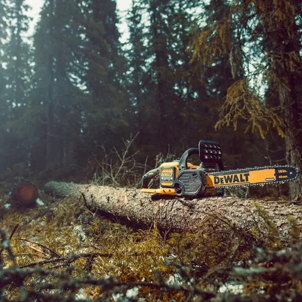 DeWALT DCM575N - chainsaw battery