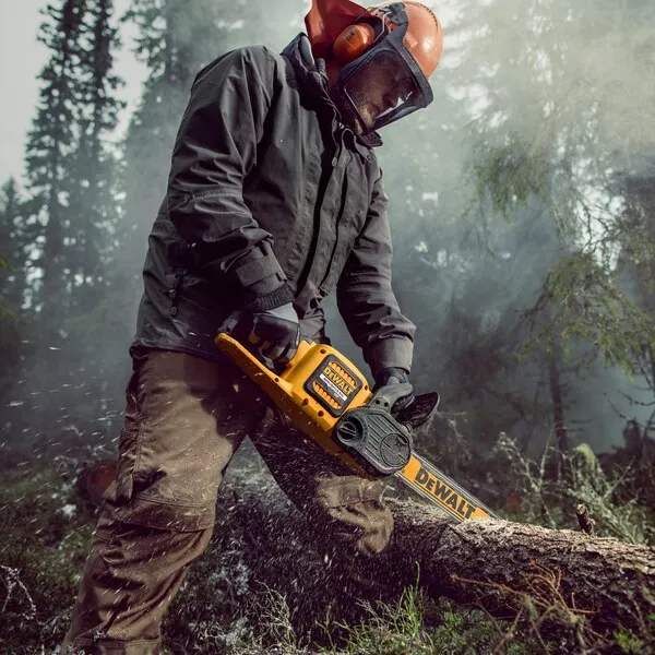 DeWALT DCM575N - chainsaw battery