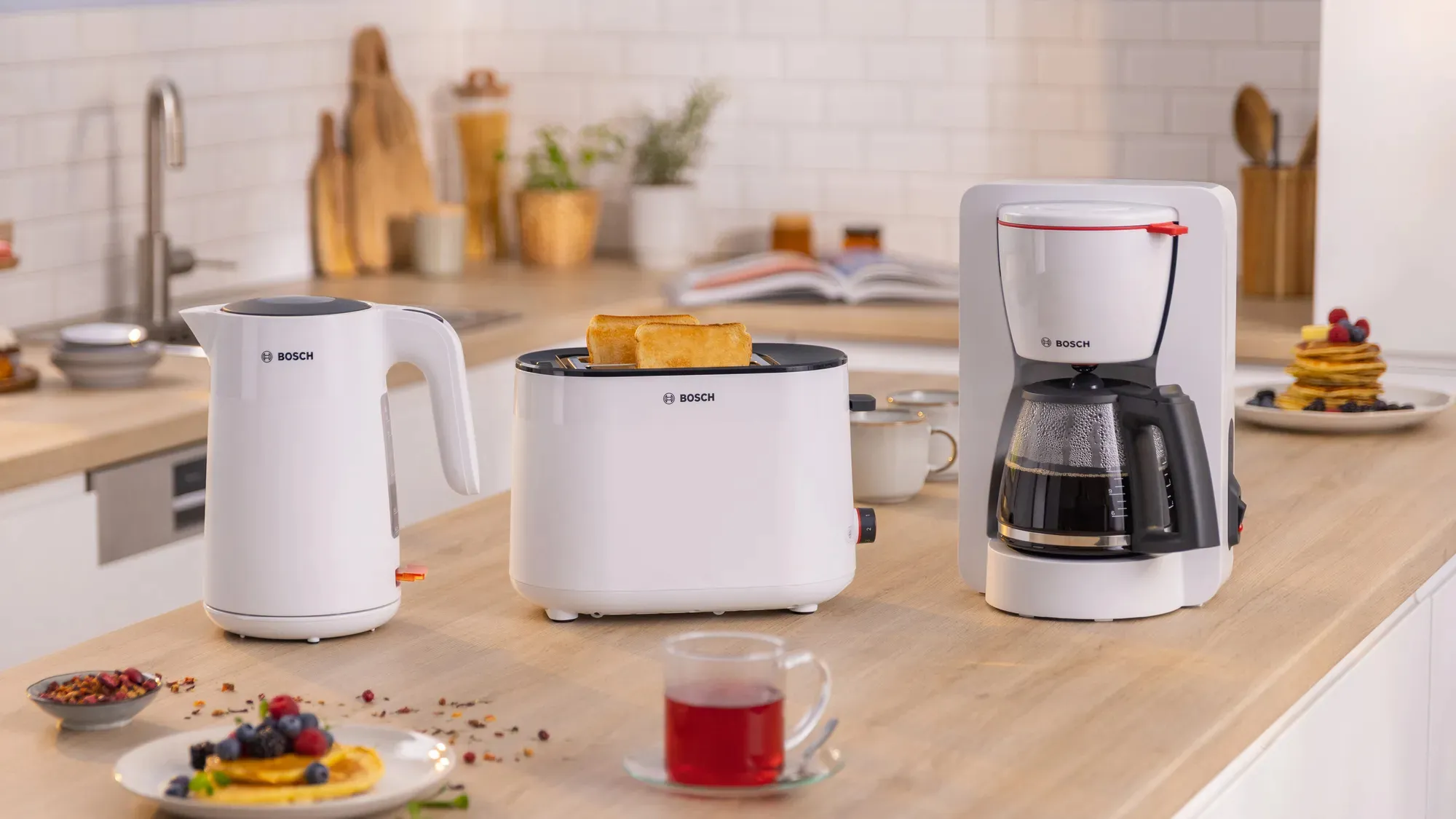 Bosch compact toaster MyMoment TAT2M121 (white, 950 watts, for 2 slices of toast)