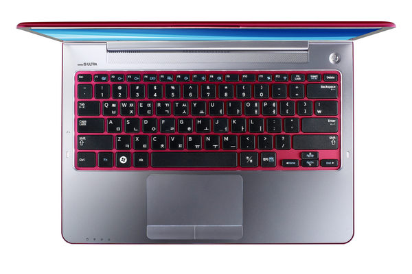 SAMSUNG NP535U3C A6-4455M 13.3inch SuperBright 300nit HD AR 4GB 500GB 5.4k AMD Radeon HD7500G W8 Pink