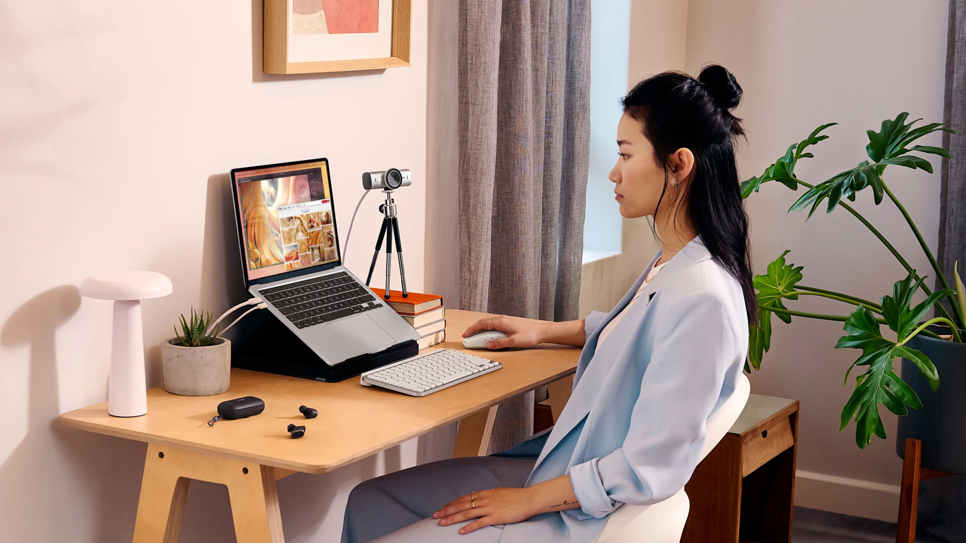 Logitech MX Brio Ultra HD 4K - webcam, grey