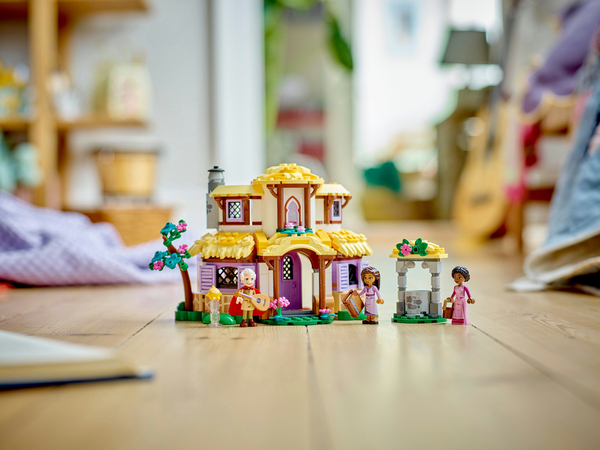 Lego Disney Wish Asha&rsquo;s Cottage 43231