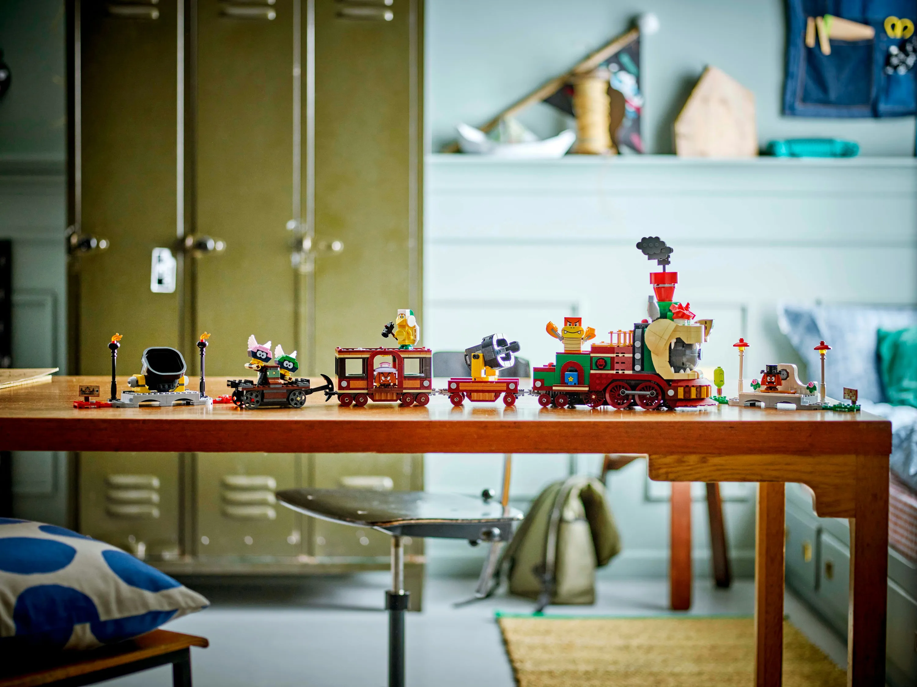 LEGO Super Mario Bowser&rsquo;s Express 71437