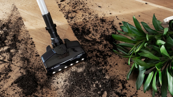 Bosch Unlimited 7 BSS711W -varsi-imuri, valkoinen/musta