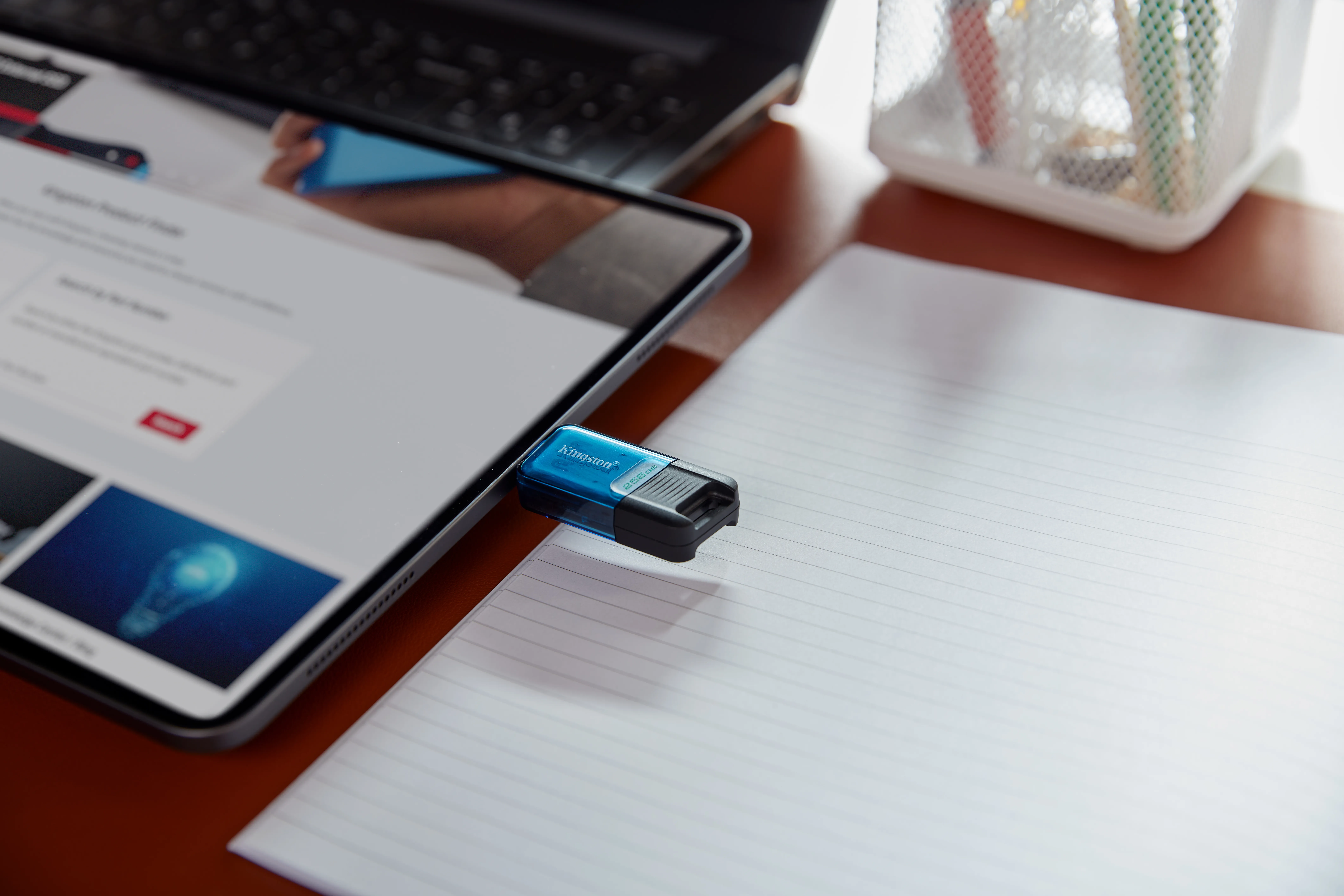 Kingston 256GB USB-C 3.2 Gen 1 DataTraveler 80 -flashmuistitikku Kingston 256GB USB-C 3.2 Gen 1 DataTraveler 80 -flashmuistitikku