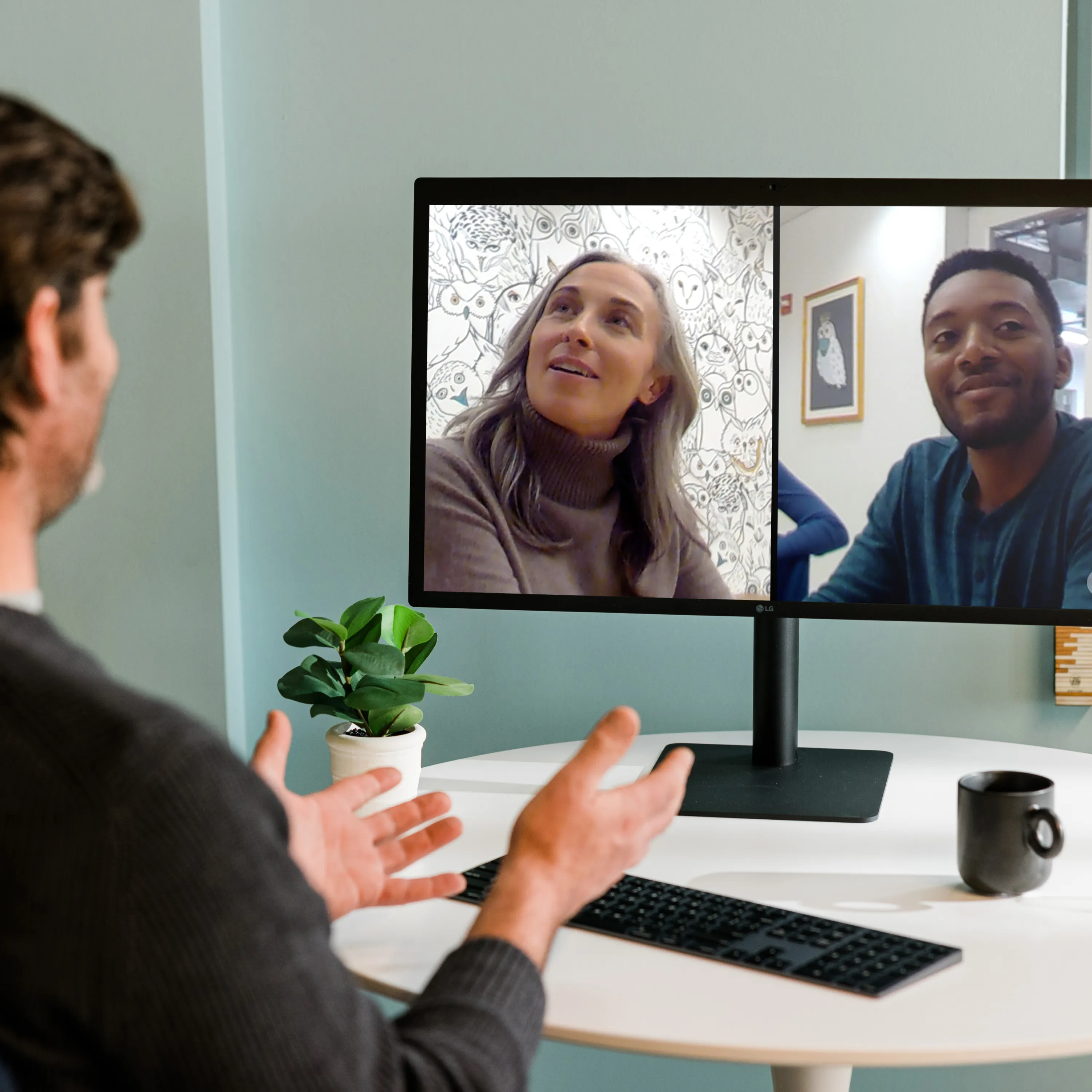 Owl Labs Owl Bar - 4k Video Conferencing Bar with Active Speaker Focu