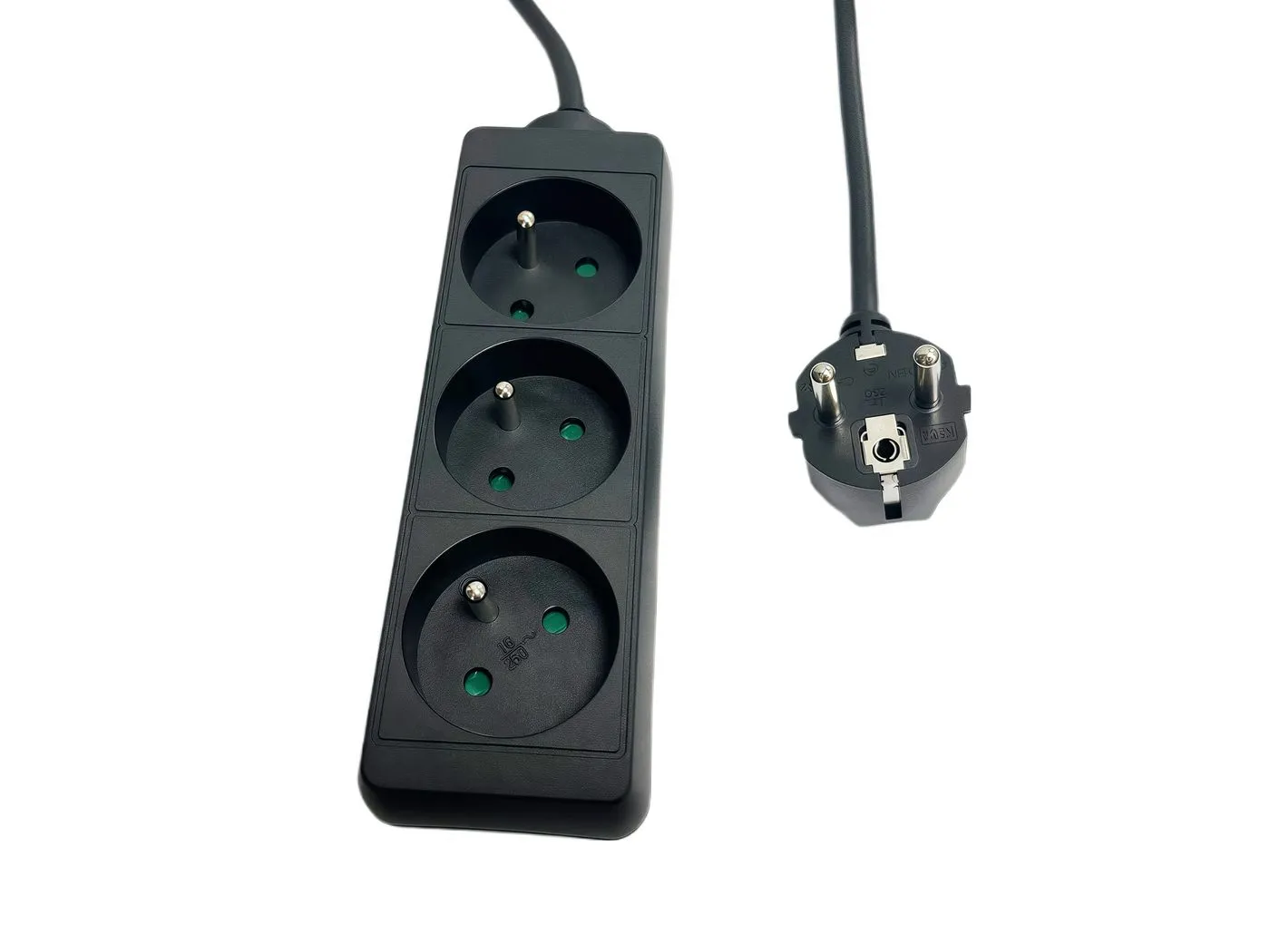 MICROCONNECT MC-PS030150FRB - 3-paikkainen jatkojohto, musta