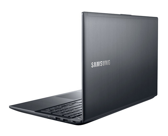 SAMSUNG NP880 GAMING ULTRABOOK 15.6" Full HD Touch Screen/i7-3635QM/Radeon HD 8870 2GB/8GB/1TB/Windows 8 Home 64-bit