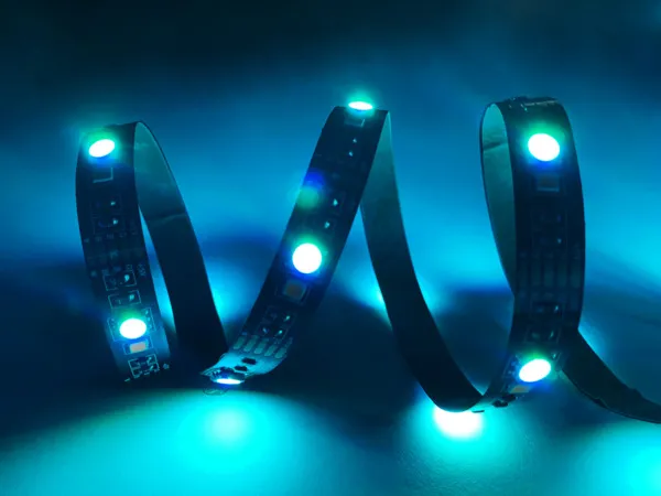 Deltaco Smart Home USB-valonauha, 2m