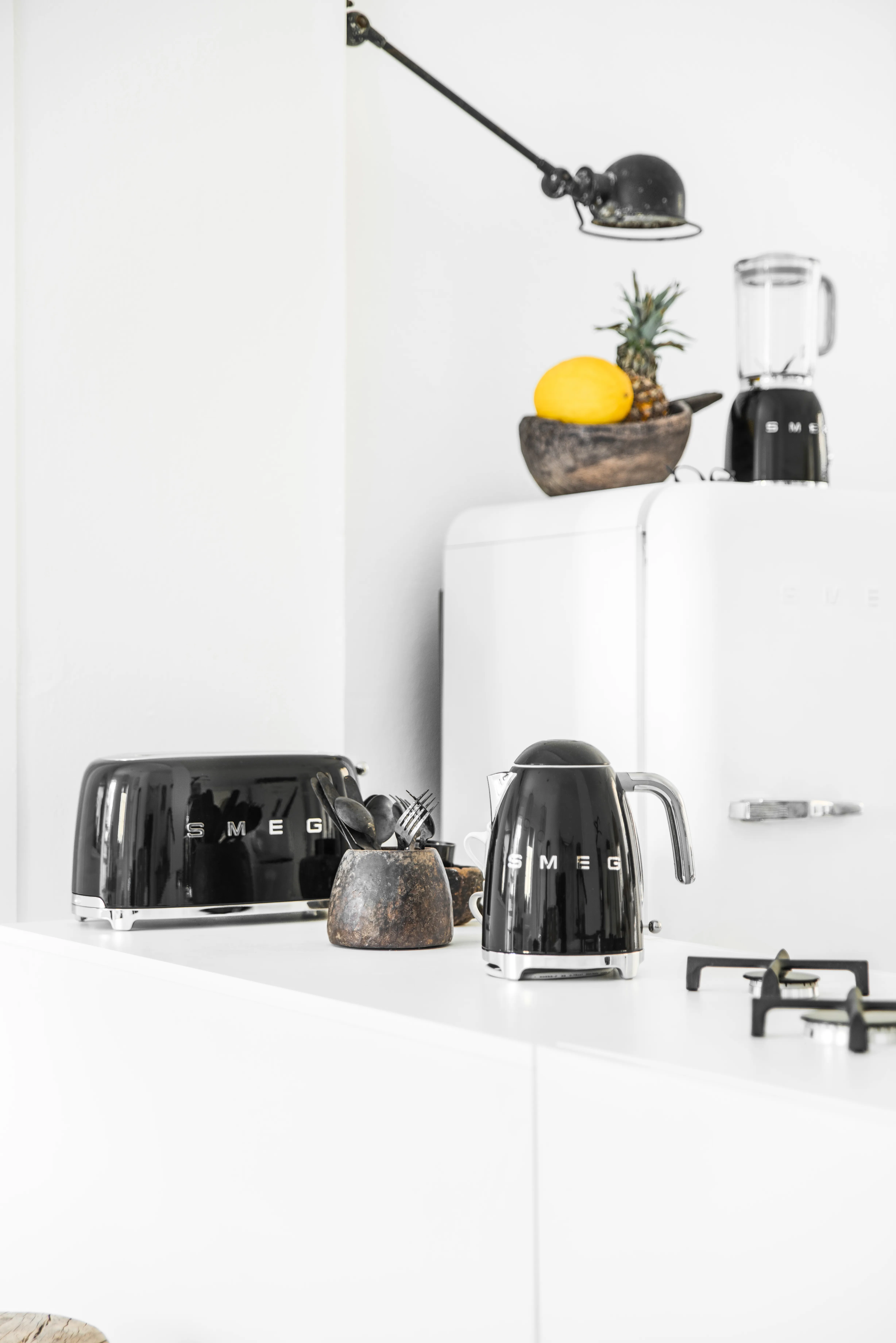Smeg TSF02BLEU br&ouml;drost f&ouml;r fyra skivor, svart