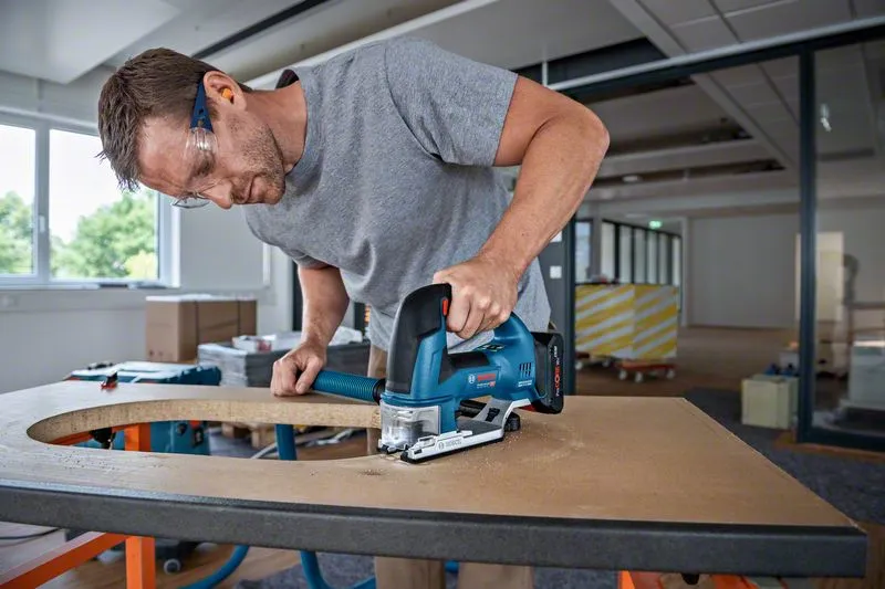 Bosch Cordless Jigsaw GST 18V-155 BC Professional solo, 18V (blue/black, without battery and charger, in L-BOXX)